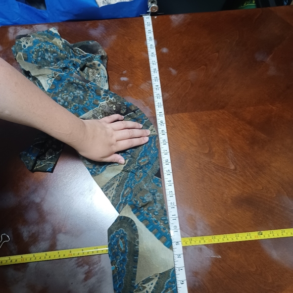 Sheer Suzanne's Longsleeved Paisley Blouse Size Large - Picture 7 of 8